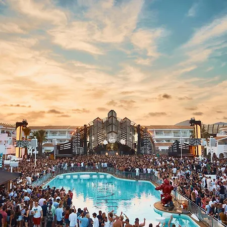 Ushuaia Ibiza - Adults Only - Club Entrance Included ホテル