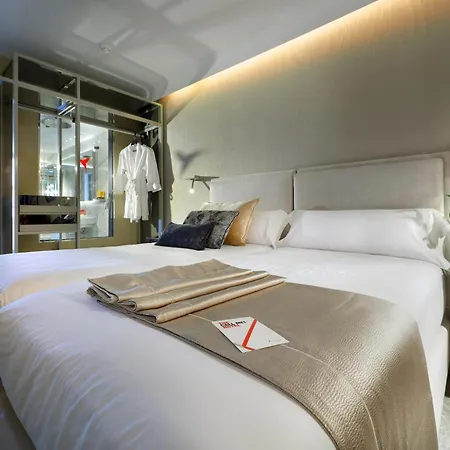 酒店 Ushuaia Ibiza - Adults Only - Club Entrance Included 普拉亚登博萨
