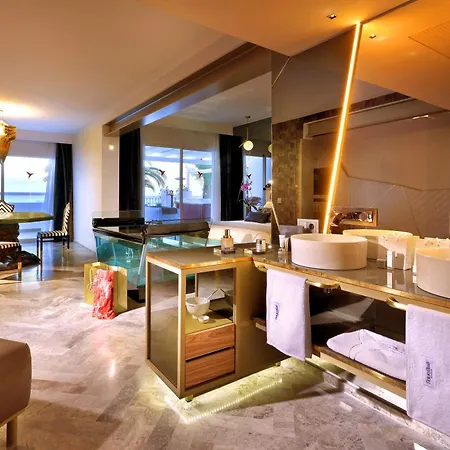 酒店 Ushuaia Ibiza - Adults Only - Club Entrance Included 普拉亚登博萨